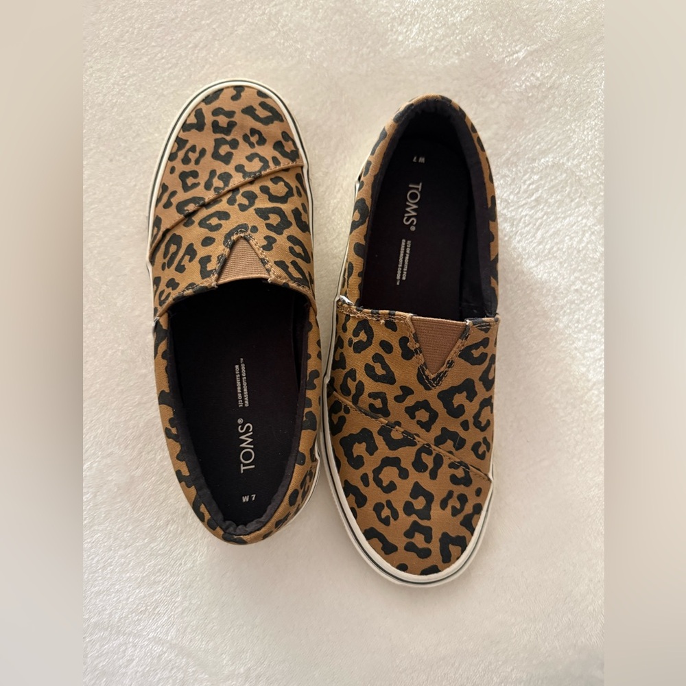TOMS womens Leopard Print Slip-On Sneakers - Tan and Black - Picture 6 of 9